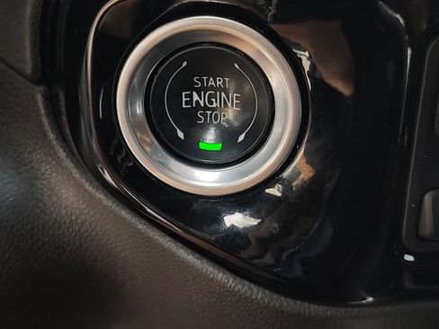 Used 2024 GMC Sierra 1500 SLT AWD/4WD image 19