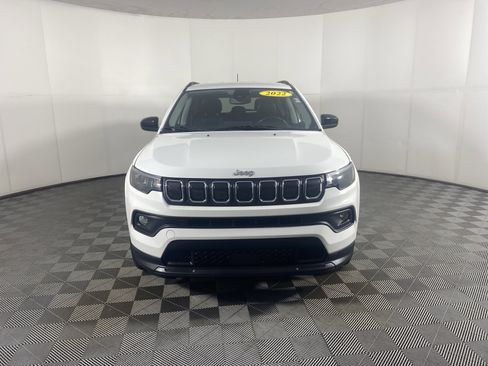 Used 2022 Jeep Compass Latitude image 12