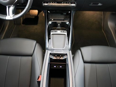 Used 2025 Mercedes-Benz GLA 250 image 25