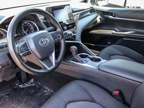 Used 2021 Toyota Camry LE w/ Convenience Package FWD image 17
