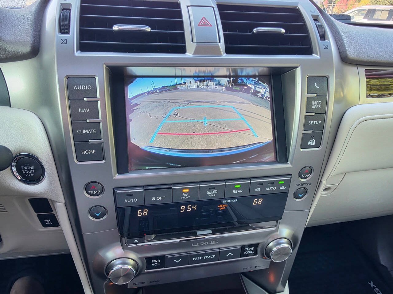 Used 2015 Lexus GX 460 w/ Premium Package AWD/4WD image 28