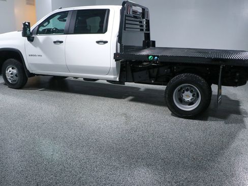 Used 2024 Chevrolet Silverado 3500 W/T AWD/4WD image 11