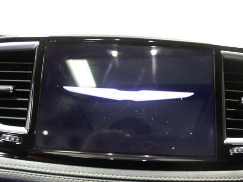 Used 2022 Chrysler Pacifica Limited image 17