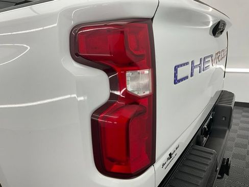 Used 2020 Chevrolet Silverado 2500 Custom w/ Custom Convenience Package AWD/4WD image 24