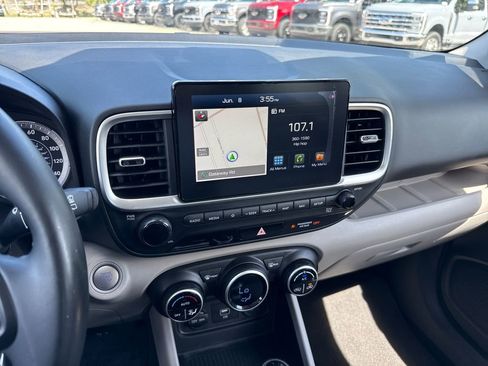 Used 2020 Hyundai Venue SEL w/ Convenience + Premium Package FWD image 20