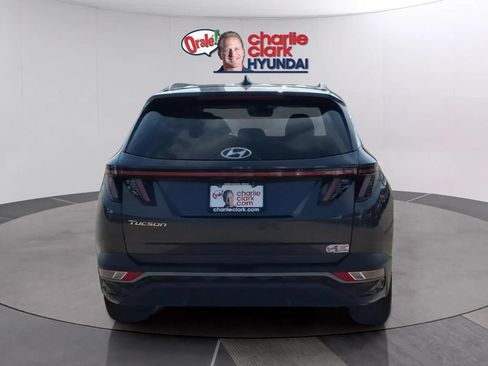 Used 2022 Hyundai Tucson SEL w/ Convenience + Premium Package FWD image 4