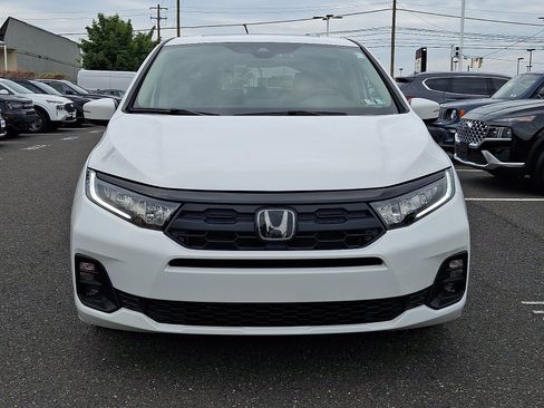 Used 2026 Honda Odyssey EX-L image 2