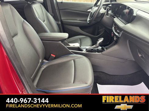 Certified 2025 Buick Encore GX Sport Touring image 27