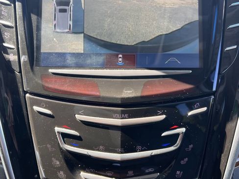 Used 2019 Cadillac Escalade Luxury image 26