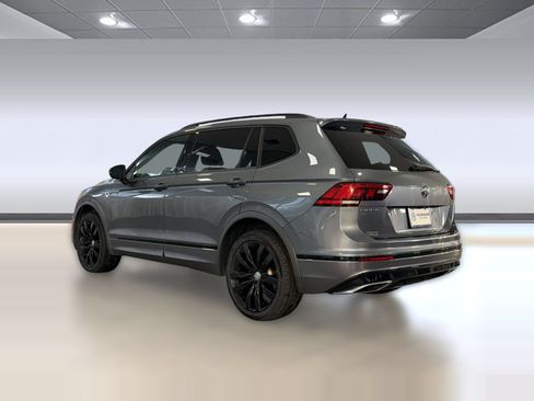 Used 2020 Volkswagen Tiguan SE R-Line FWD image 3