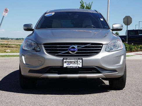 Used 2015 Volvo XC60 T5 w/ Climate Package AWD/4WD image 8