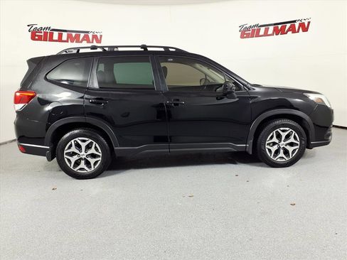 Certified 2022 Subaru Forester Premium image 4