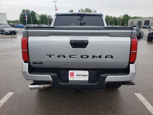 Used 2024 Toyota Tacoma TRD Off-Road AWD/4WD image 6