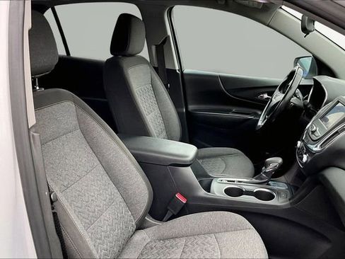 Used 2022 Chevrolet Equinox LT w/ Driver Convenience Package image 20