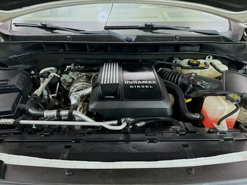 Used 2022 GMC Yukon Denali AWD/4WD image 34
