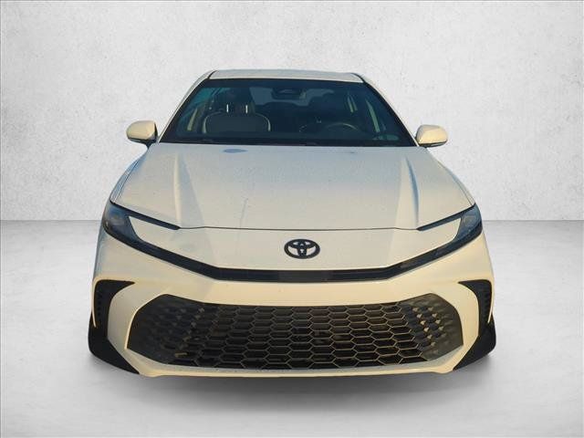 Used 2025 Toyota Camry SE w/ Convenience Package FWD image 3