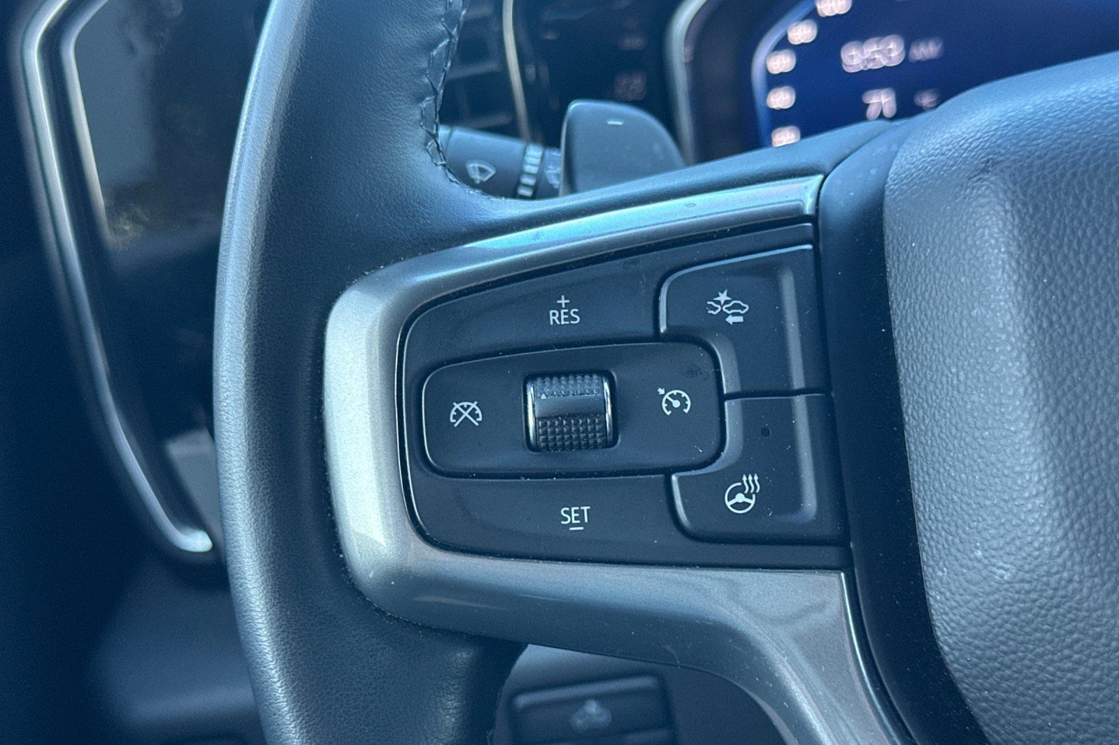 Used 2024 Chevrolet Silverado 1500 LT Trail Boss w/ Convenience Package II AWD/4WD image 34