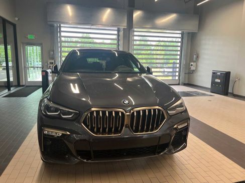 Used 2021 BMW X6 M50i w/ Premium Package AWD/4WD image 3