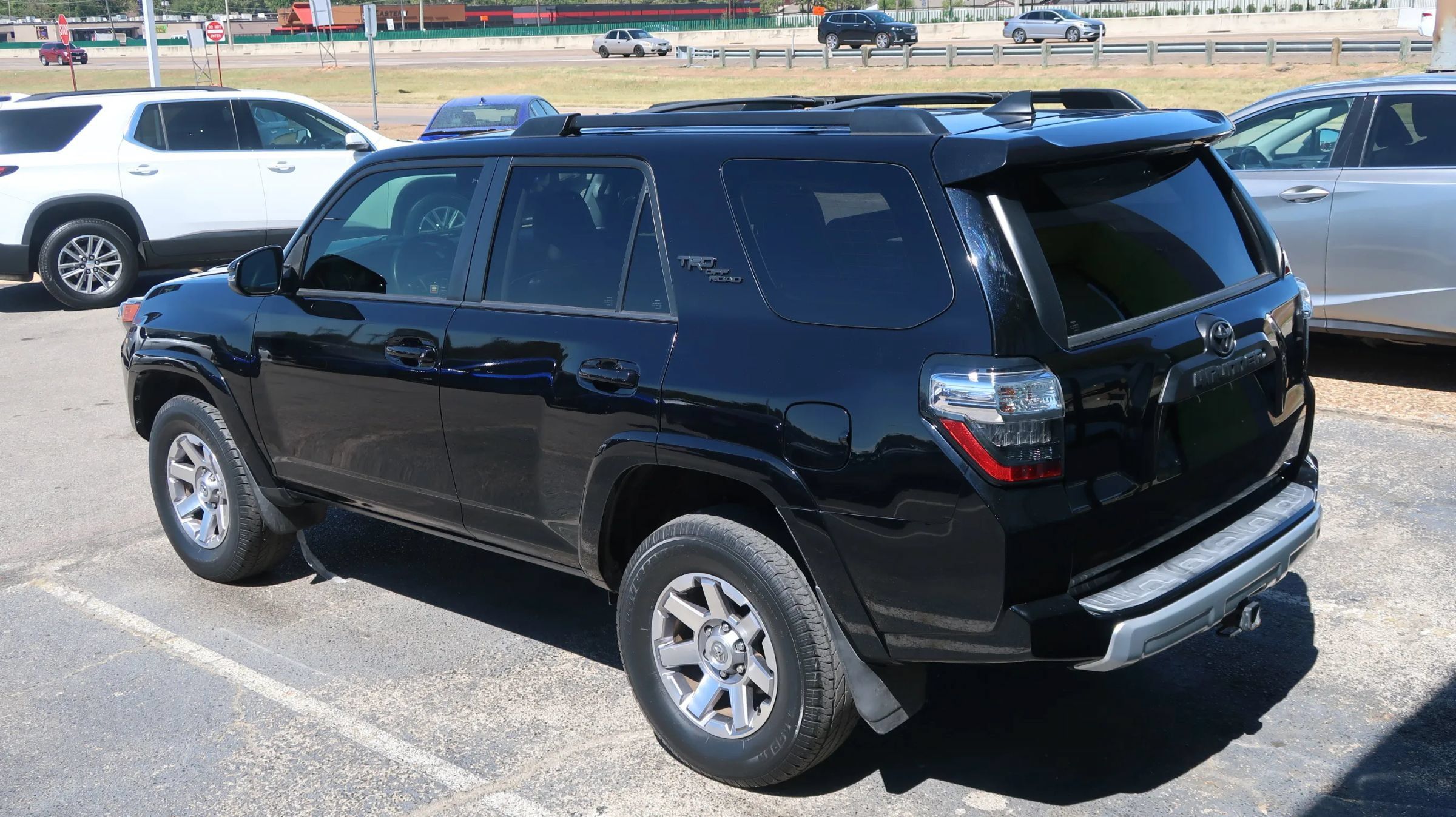 Used 2019 Toyota 4Runner TRD Off-Road Premium AWD/4WD image 12