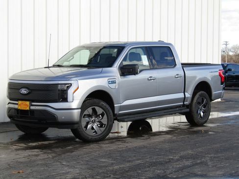New 2025 Ford F150 Lightning Flash AWD/4WD image 12