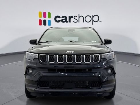 Used 2023 Jeep Compass Latitude image 8