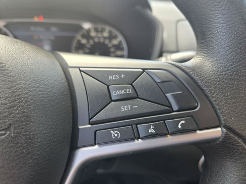 Used 2023 Nissan Altima 2.5 SV FWD image 17