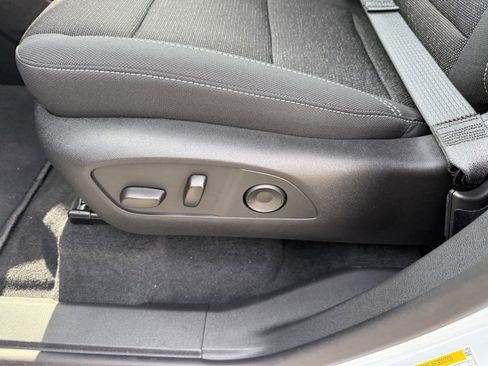 New 2026 Chevrolet Traverse LT image 25