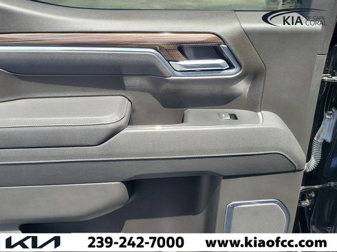 Used 2025 Chevrolet Silverado 1500 LT w/ Protection Package AWD/4WD image 14