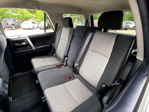 Used 2024 Toyota 4Runner SR5 AWD/4WD image 20