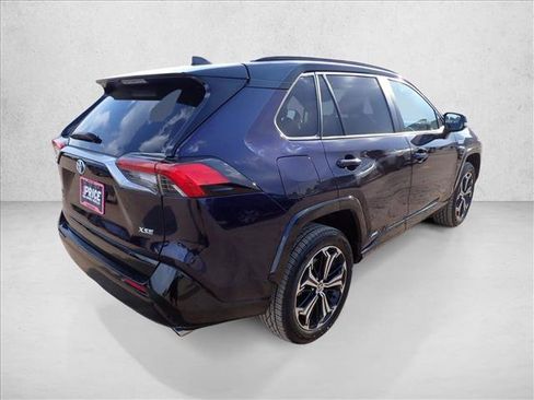 Used 2024 Toyota RAV4 XSE AWD/4WD image 4