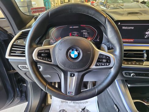 Used 2020 BMW X5 M50i image 21