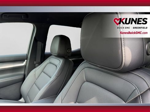 New 2027 GMC Terrain Elevation AWD/4WD image 17
