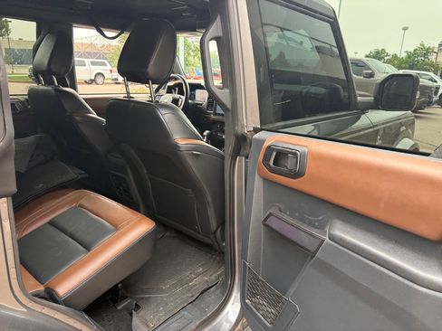 Used 2024 Ford Bronco Outer Banks AWD/4WD image 27