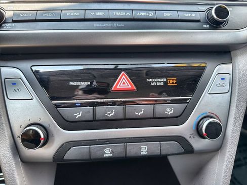 Used 2018 Hyundai Elantra SEL w/ Cargo Package FWD image 16