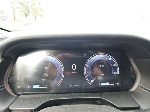 Used 2023 Jeep Grand Cherokee L Limited w/ Black Appearance Package image 21