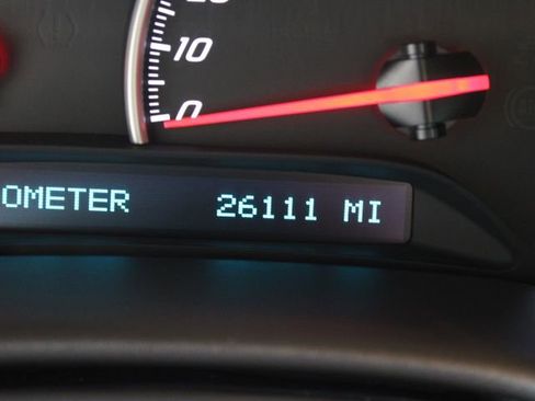 Used 2011 Chevrolet Corvette Coupe w/ 1LT RWD image 3
