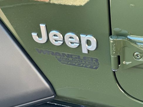 Used 2020 Jeep Wrangler Unlimited Sport S image 21