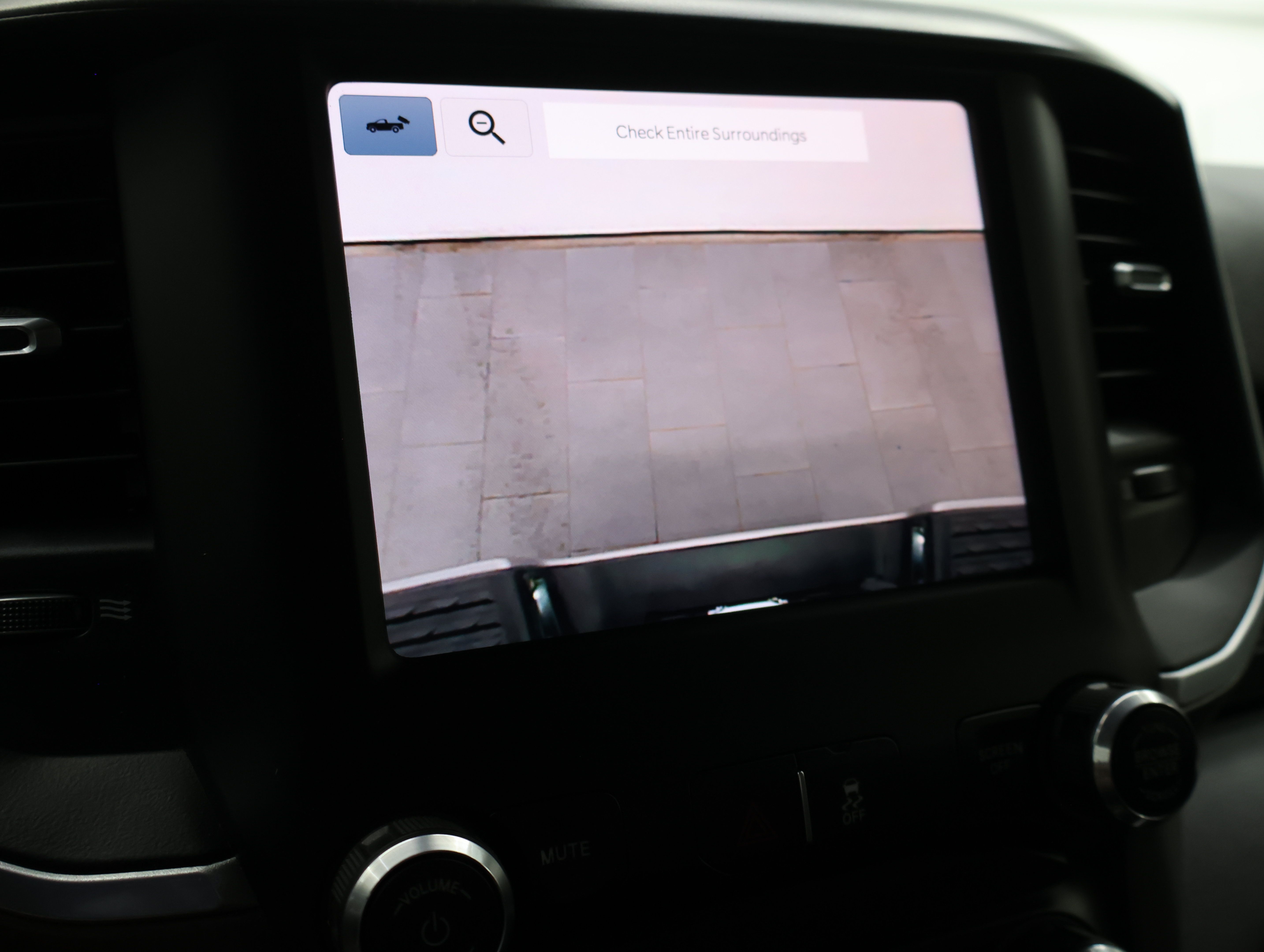Used 2022 RAM 3500 Big Horn w/ Level A Equipment Group AWD/4WD image 17