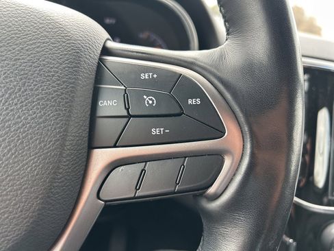 Used 2021 Jeep Grand Cherokee Limited w/ Premium Lighting Group image 20