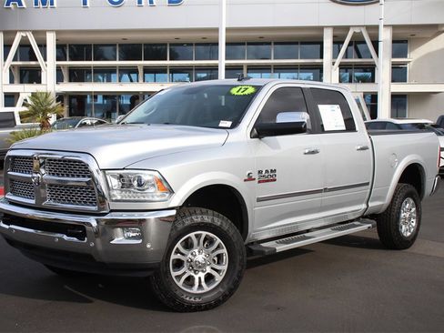 Used 2017 RAM 2500 Laramie image 1