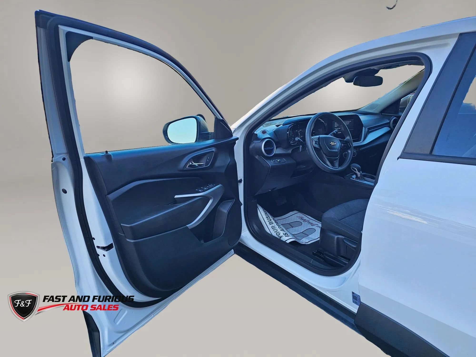Used 2024 Chevrolet Trax LS FWD image 9