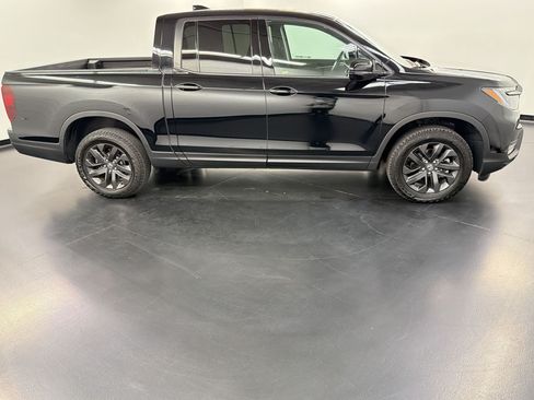 Certified 2024 Honda Ridgeline Sport image 8