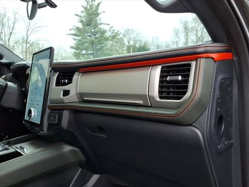 Used 2022 Ford Expedition Timberline image 15