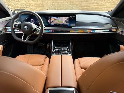 Used 2026 BMW 740i xDrive w/ Premium Package AWD/4WD image 8