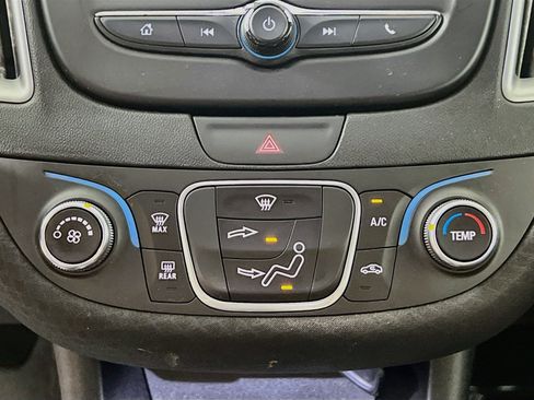 Used 2018 Chevrolet Malibu LS FWD image 26