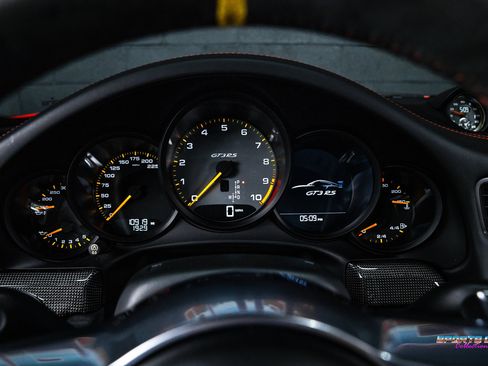 Used 2016 Porsche 911 GT3 RS image 27