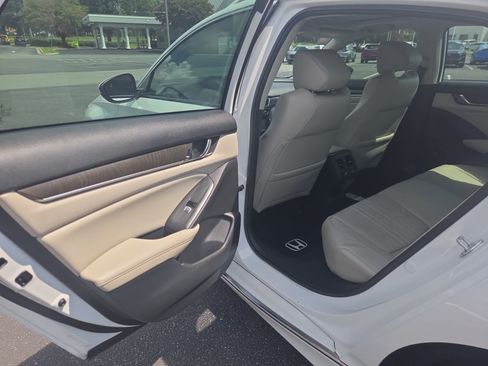 Used 2021 Honda Accord EX-L image 34