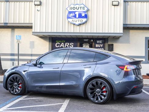 Used 2023 Tesla Model Y Performance AWD/4WD image 6