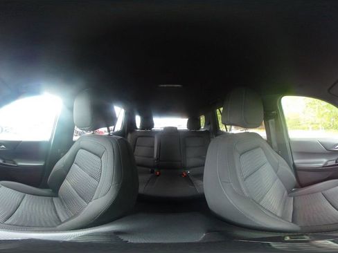 Used 2025 Chevrolet Equinox LT image 41