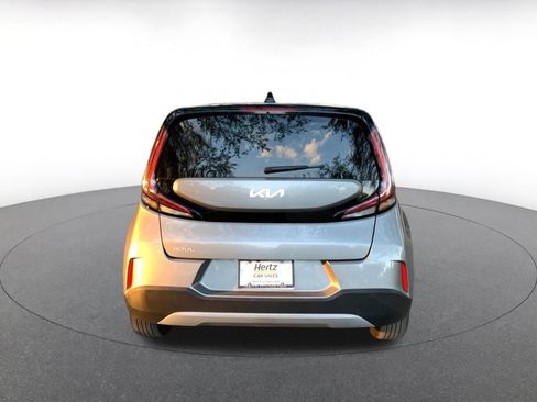 Used 2025 Kia Soul LX w/ LX Technology Package image 6